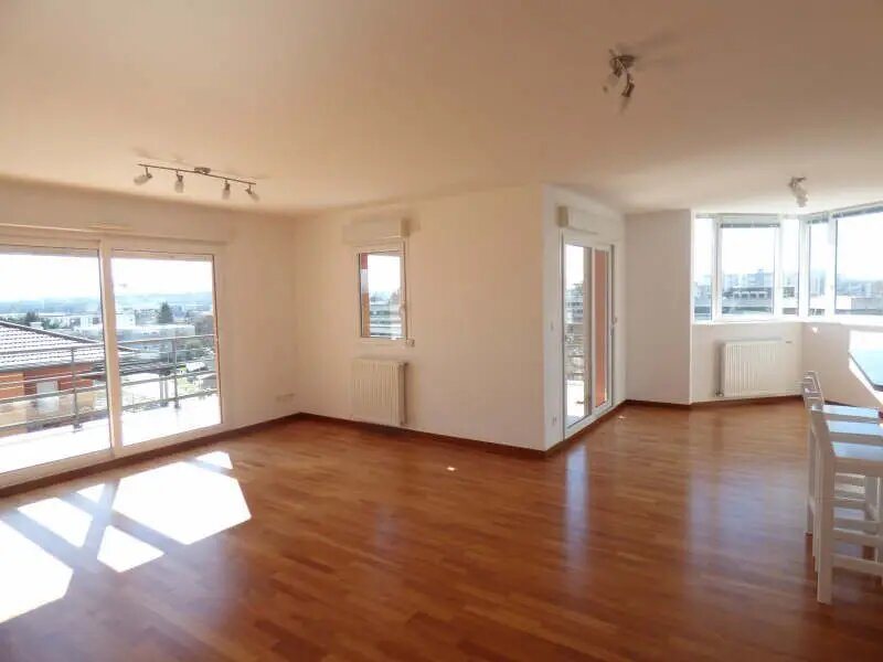 Appartement à louer, 141m², Ferney-Voltaire