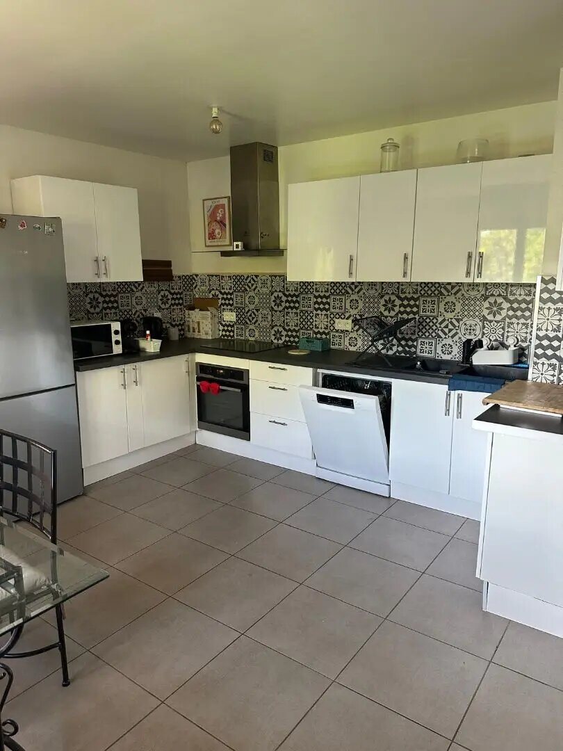 Appartement à louer, 56m², Péron