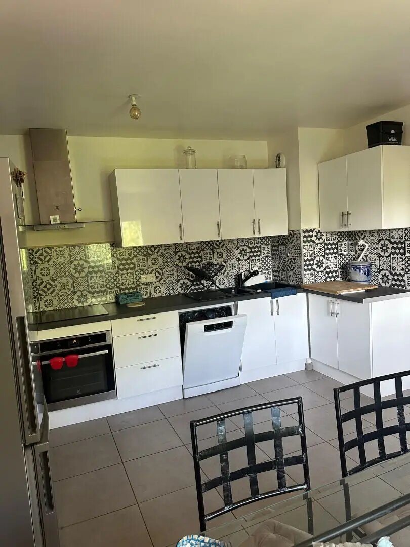 Appartement à louer, 56m², Péron