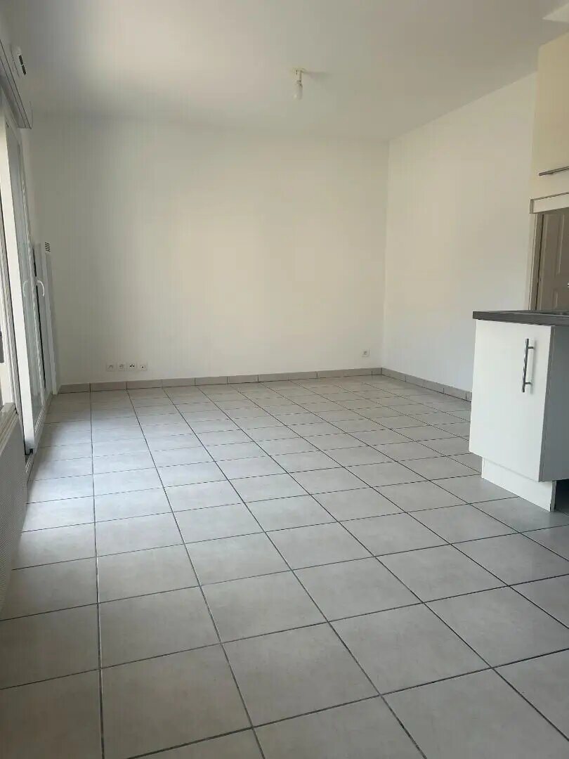 Appartement à louer, 34m², Gex