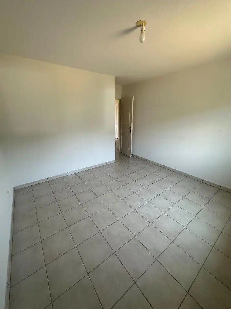 Appartement à louer, 70m², Thoiry