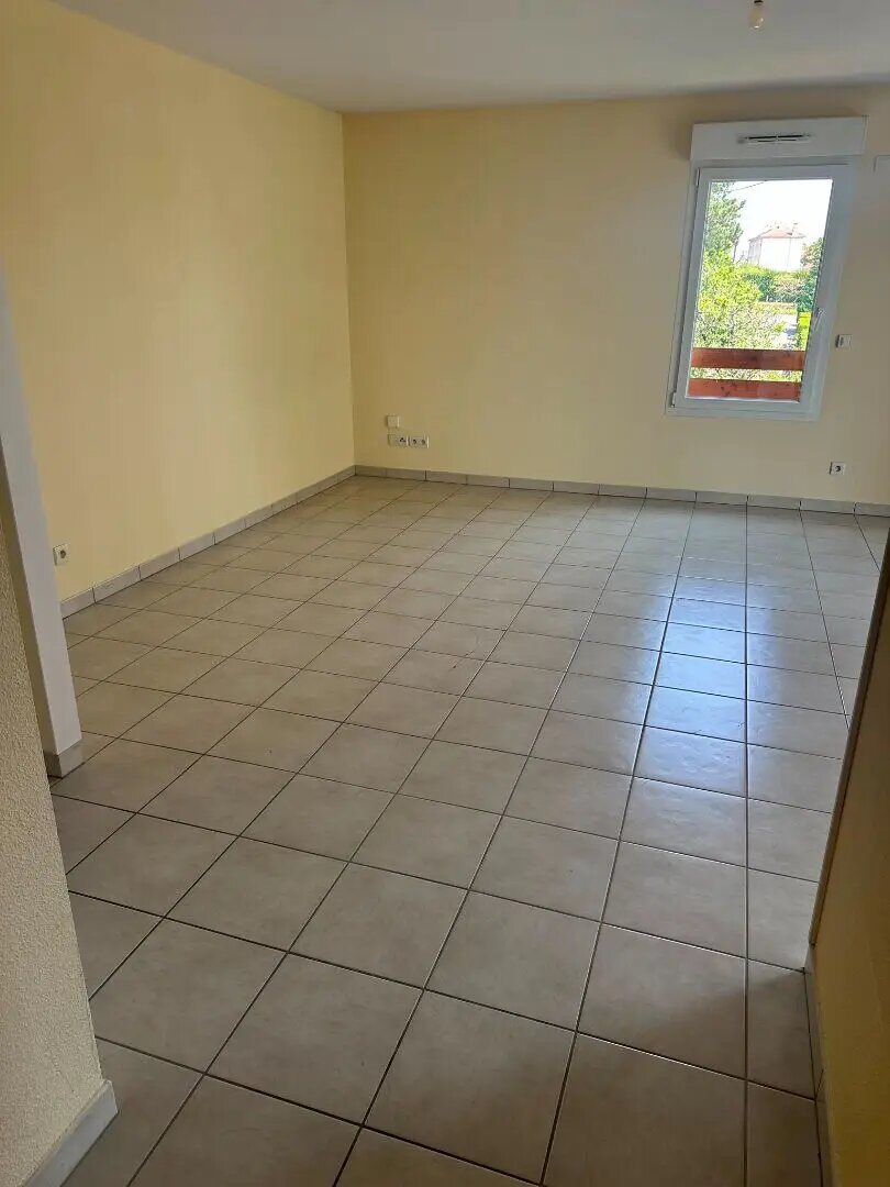 Appartement à louer, 70m², Thoiry