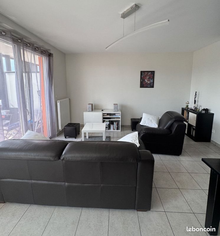 Appartement à louer, 62m², Cessy