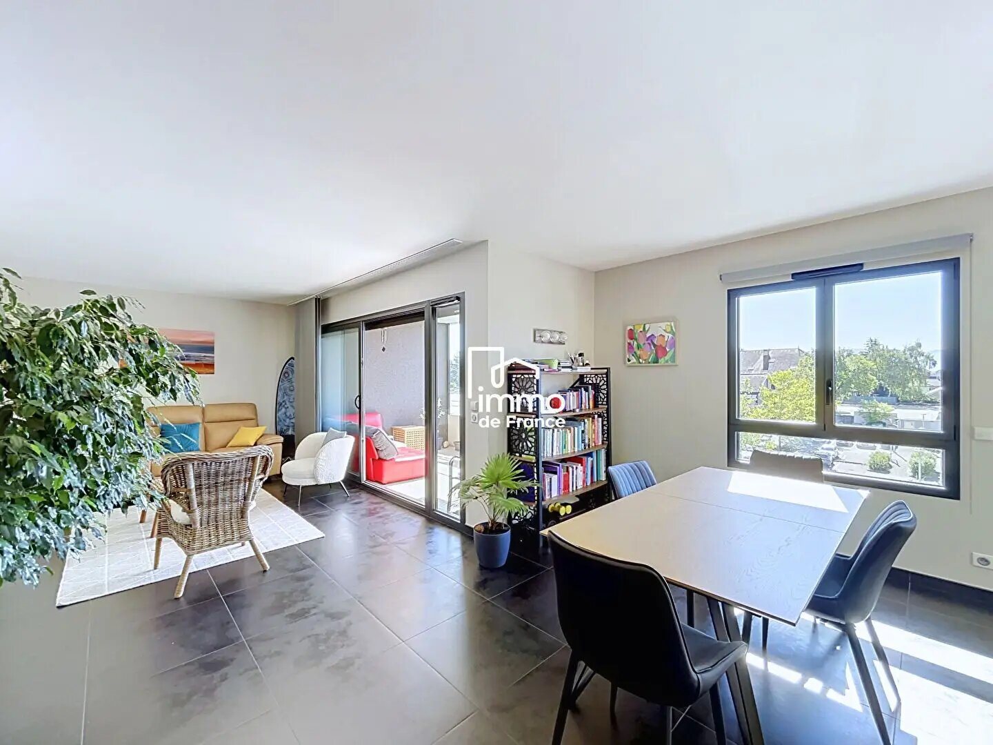 Appartement à vendre, 111m², Saint-Genis-Pouilly