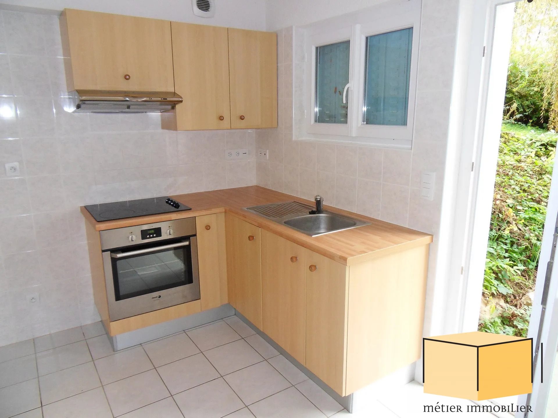 Appartement à louer, 28m², Belley