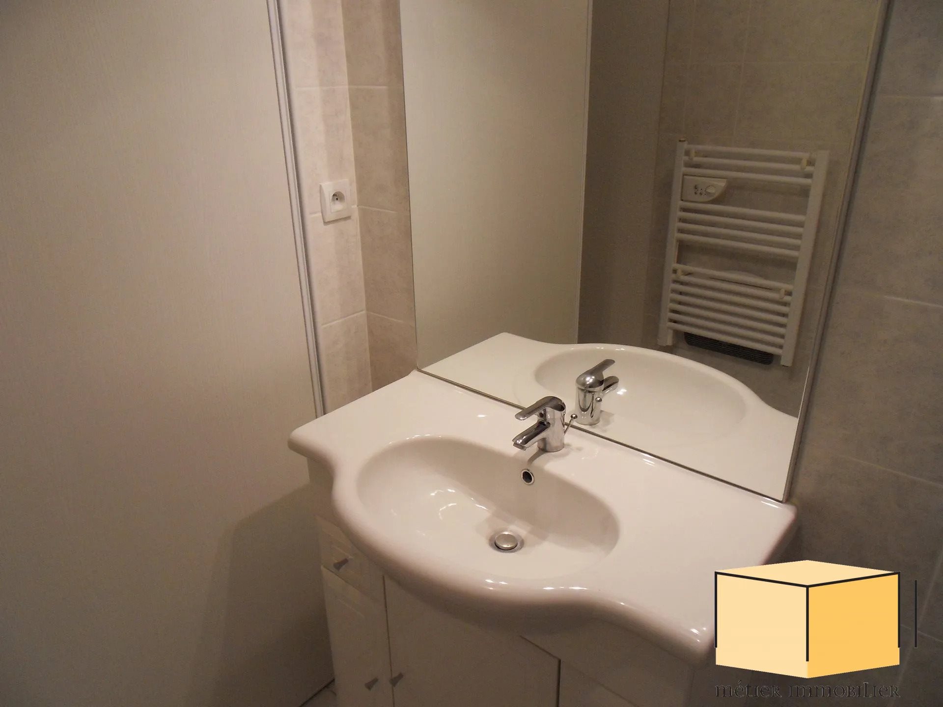 Appartement à louer, 28m², Belley