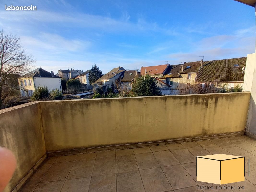 Appartement à louer, 76m², Belley