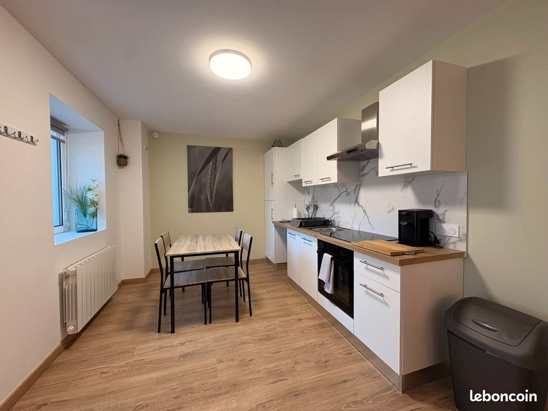 Appartement à louer, 45m², Villereversure