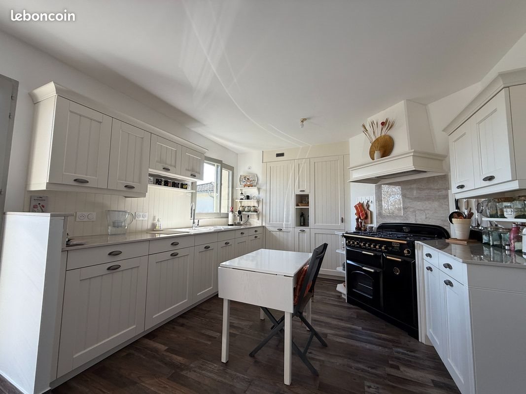 Appartement à vendre, 99m², Bourg-en-Bresse