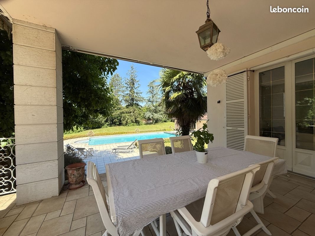 Maison à louer, 197m², Bourg-en-Bresse