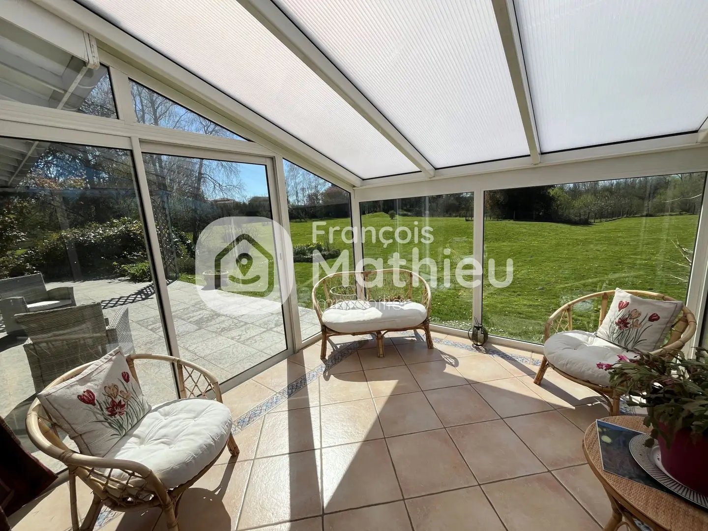 Maison à vendre, 350m², Chalamont