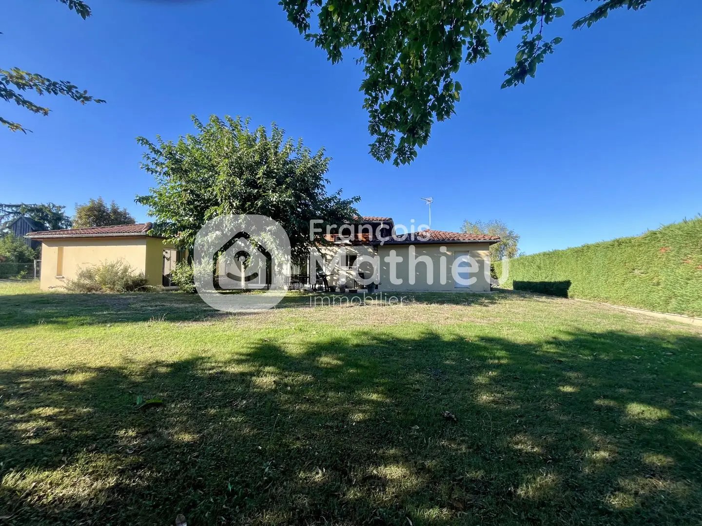 Maison à vendre, 141m², Montracol