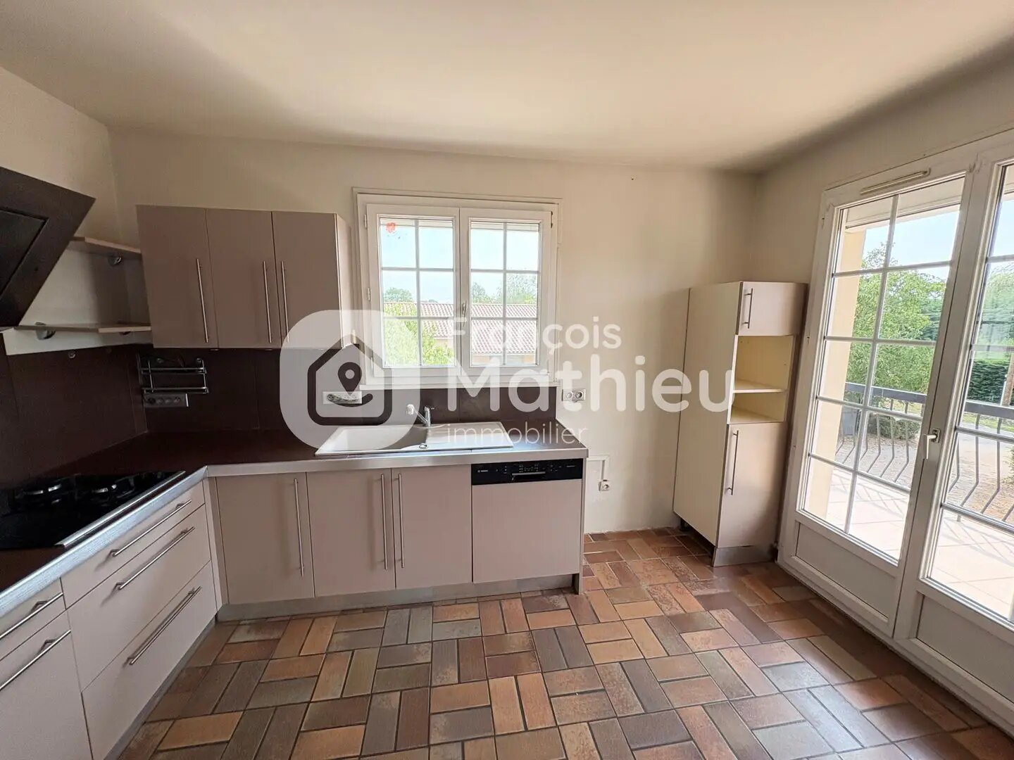 Maison à vendre, 143m², Ambérieux-en-Dombes