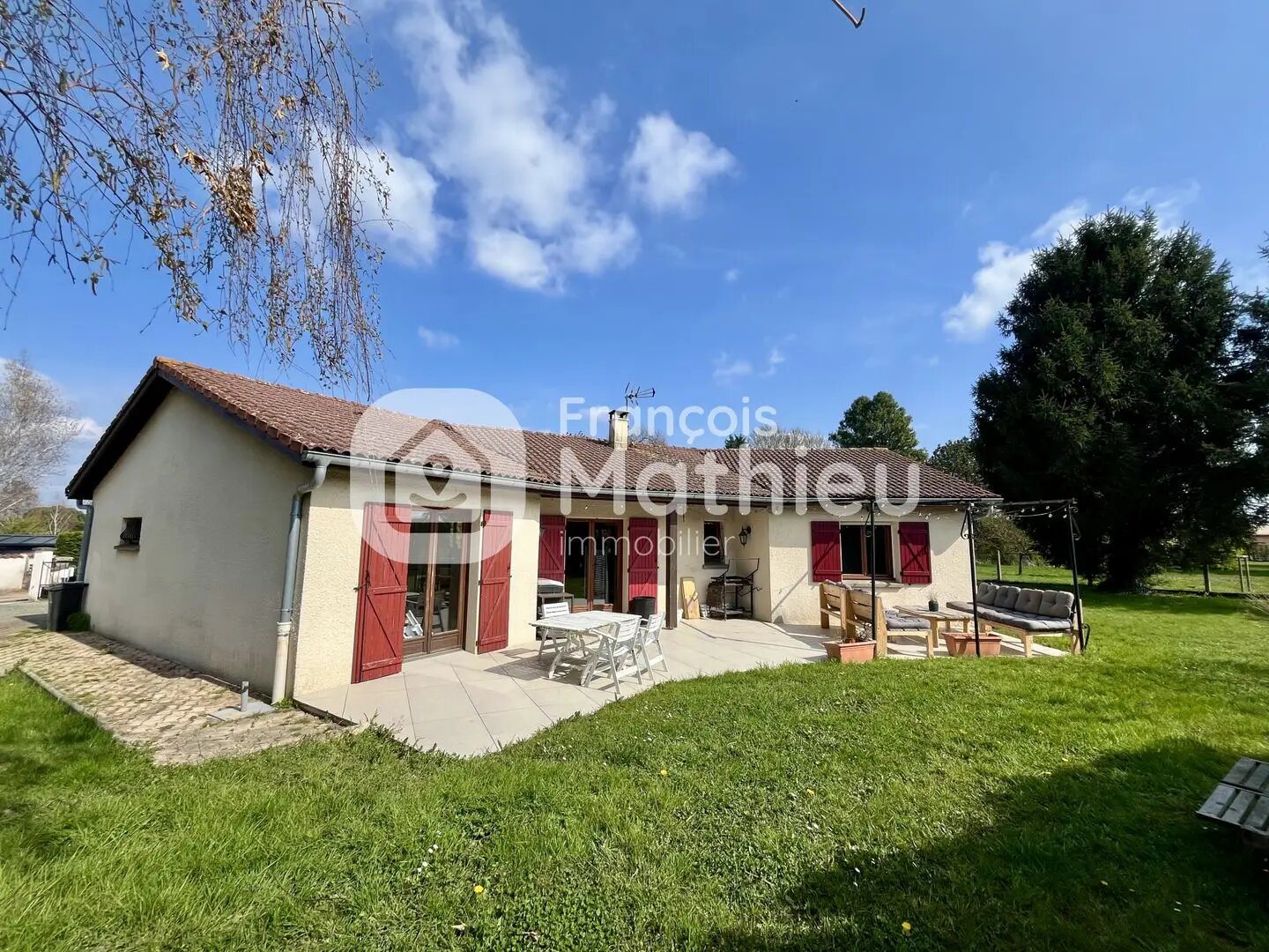 Maison à vendre, 116m², L'Abergement-Clémenciat