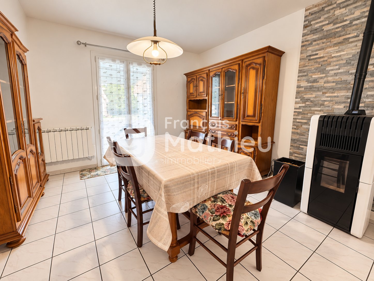 Maison à louer, 100m², Marlieux
