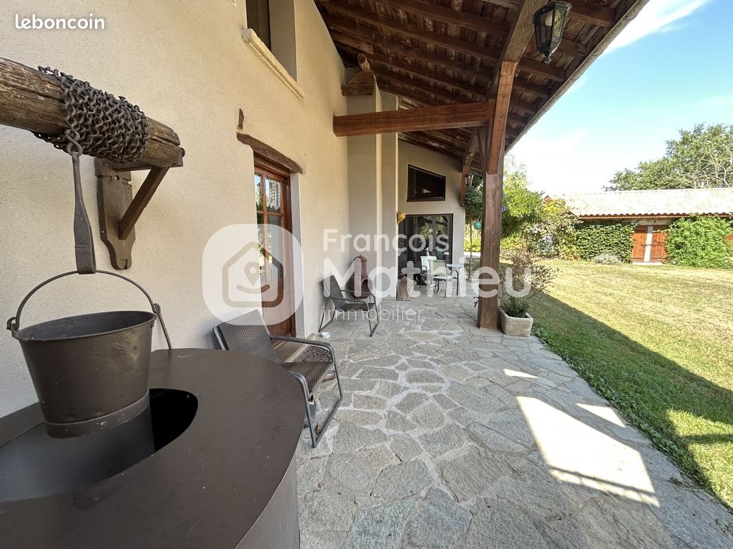 Maison à vendre, 235m², Chanoz-Châtenay