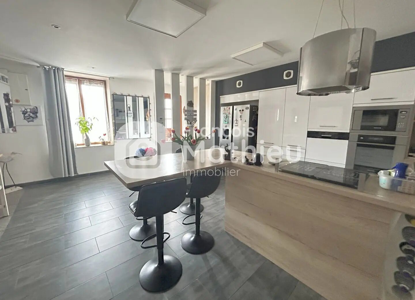 Maison à vendre, 248m², Vonnas