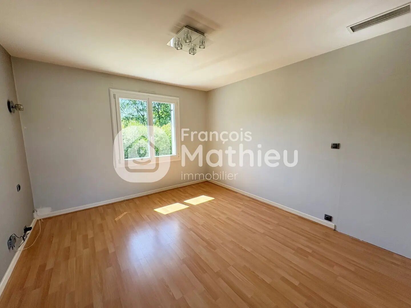 Maison à vendre, 124m², Villars-les-Dombes
