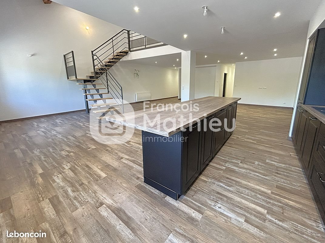 Appartement à vendre, 196m², Châtillon-sur-Chalaronne