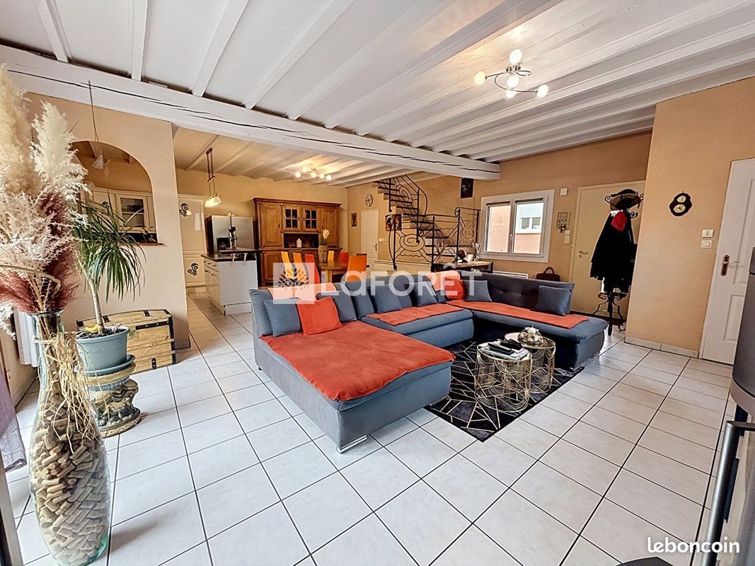 Maison à vendre, 118m², Mézériat