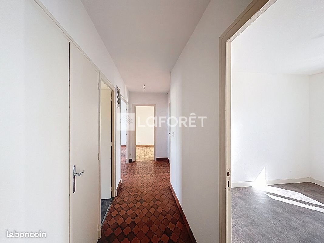 Appartement à vendre, 67m², Saint-Amour
