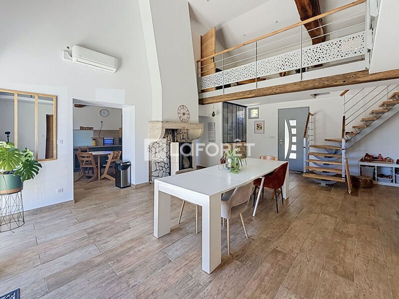 Maison à vendre, 201m², Jayat
