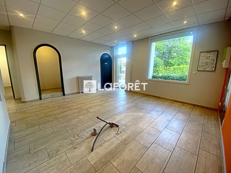 Maison à vendre, 560m², Montrevel-en-Bresse