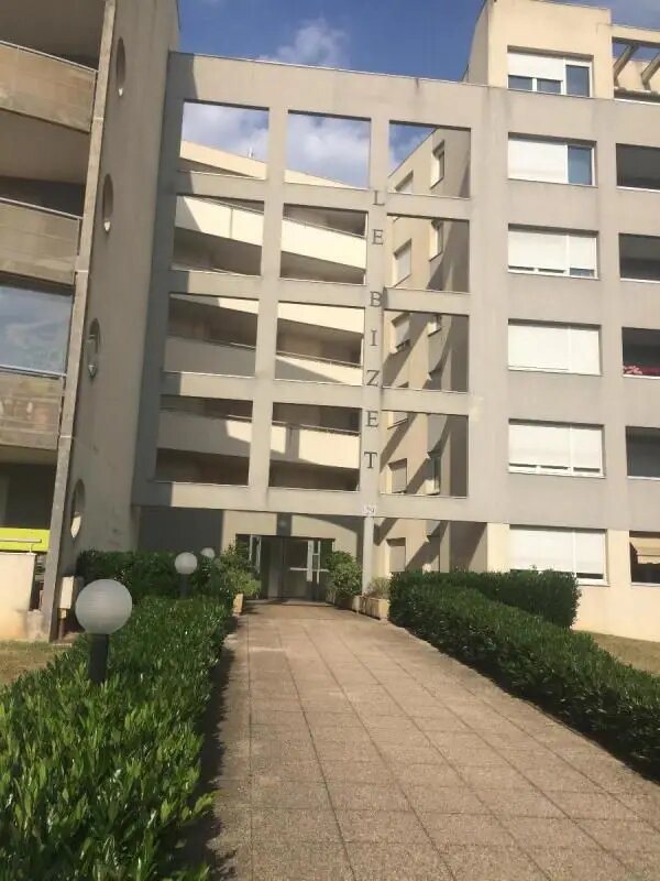 Appartement à louer, 71m², Décines-Charpieu