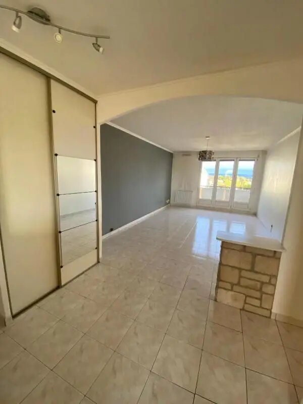 Appartement à louer, 71m², Décines-Charpieu