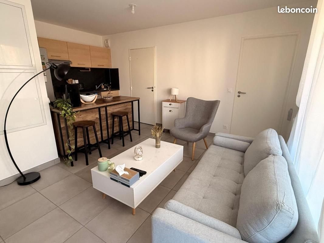Appartement à louer, 43m², Décines-Charpieu