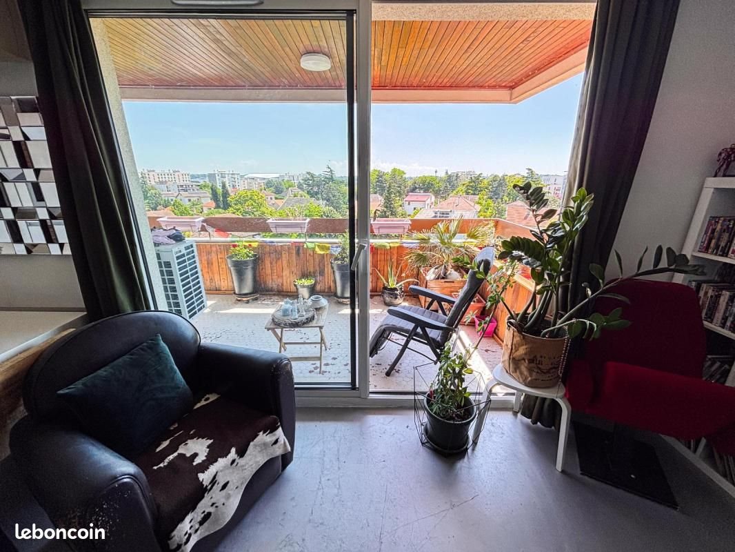 Appartement à louer, 56m², Décines-Charpieu