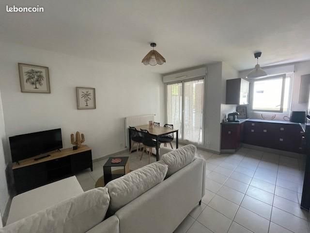 Appartement à louer, 40m², Décines-Charpieu