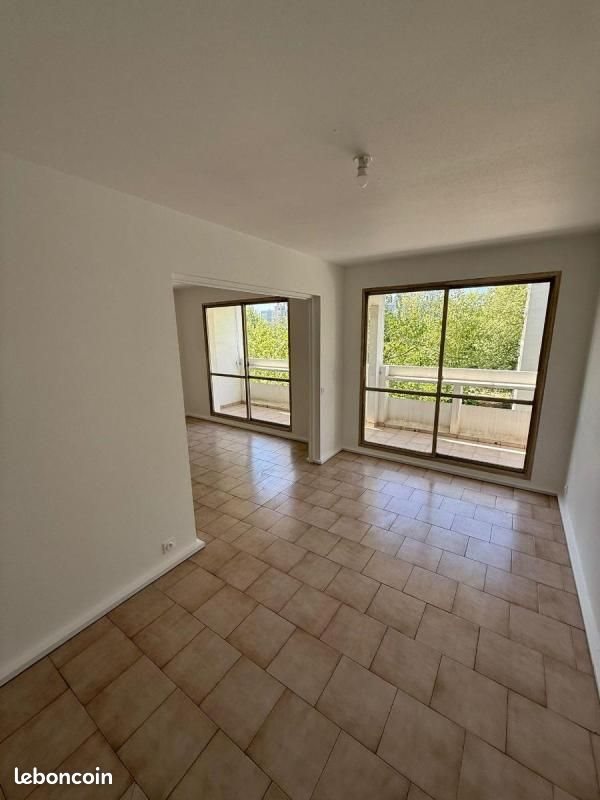 Appartement à louer, 65m², Décines-Charpieu