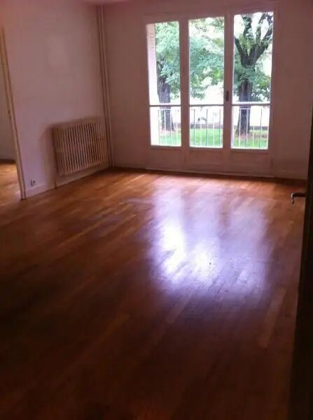 Appartement à louer, 74m², Meyzieu