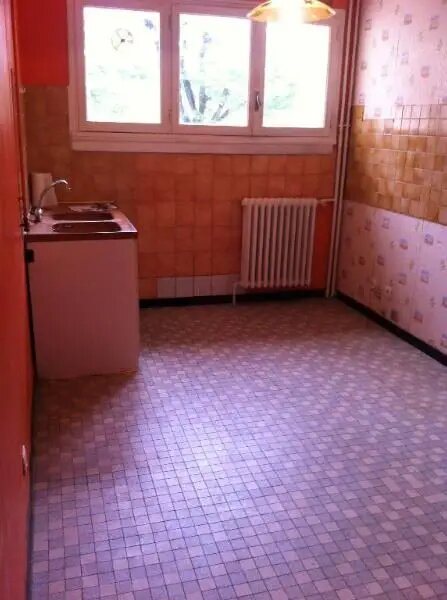 Appartement à louer, 74m², Meyzieu
