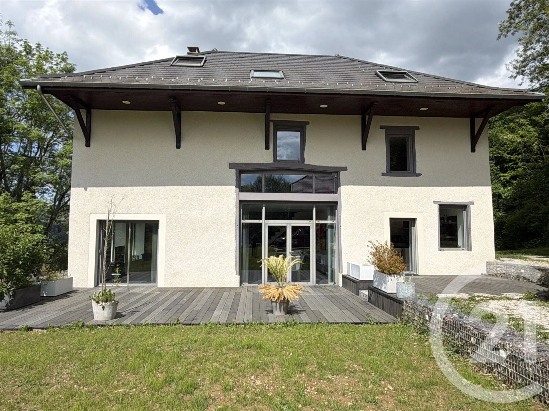 Maison à vendre, 280m², Saint-Geoire-en-Valdaine