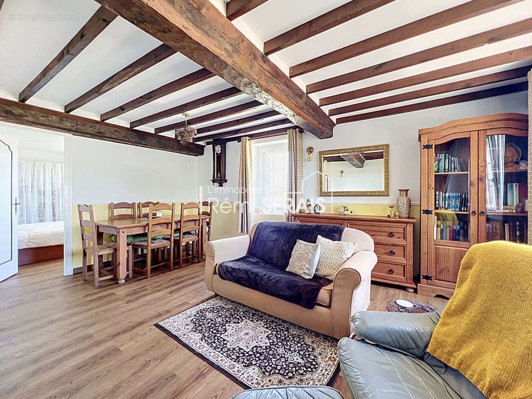 Maison à vendre, 61m², Pont-d'Ouilly