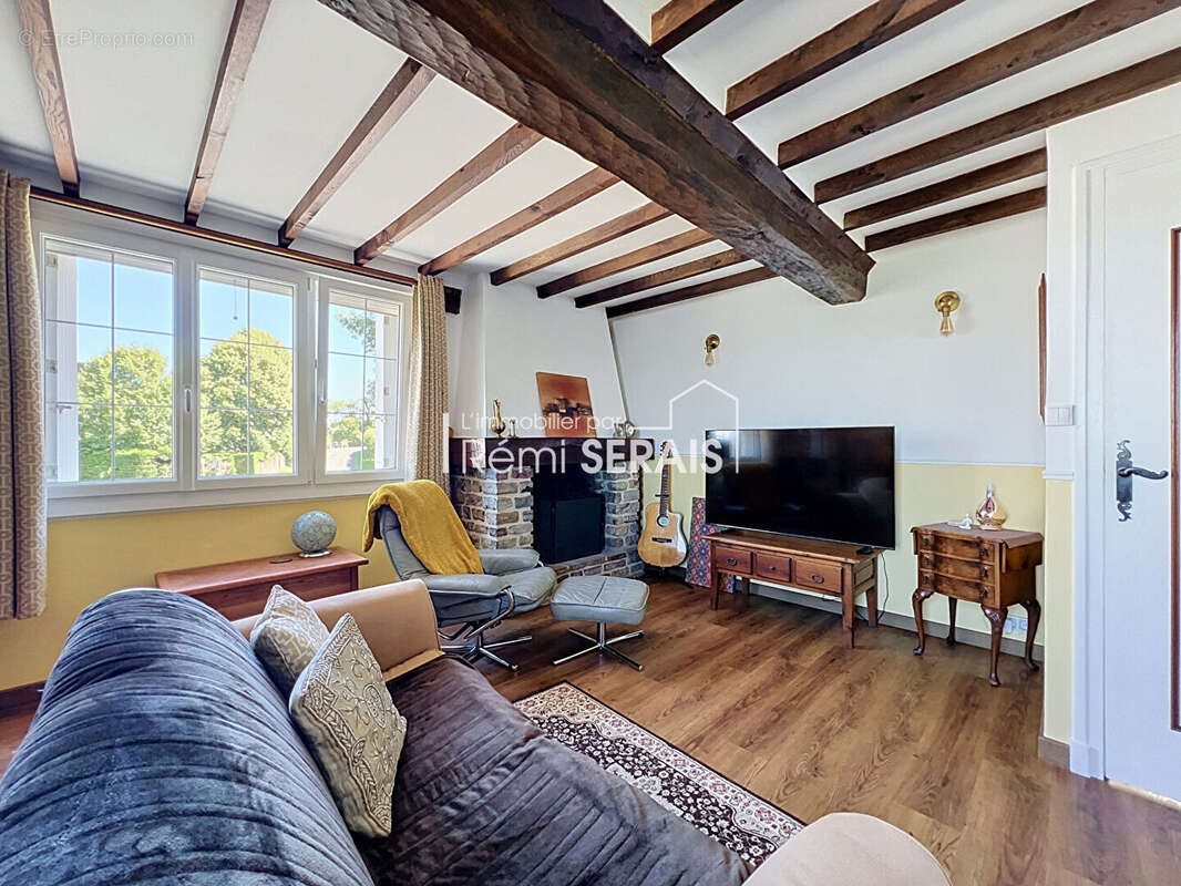 Maison à vendre, 61m², Pont-d'Ouilly