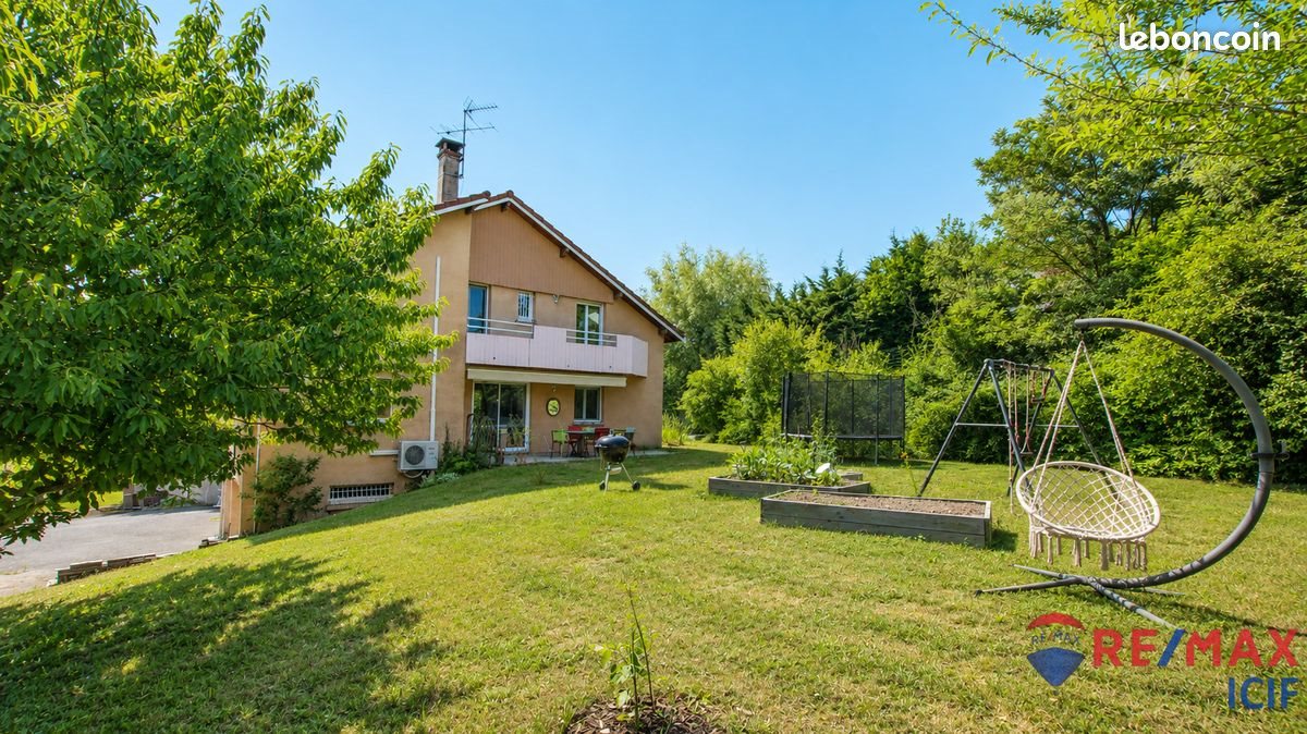 Maison à vendre, 155m², Meyrié