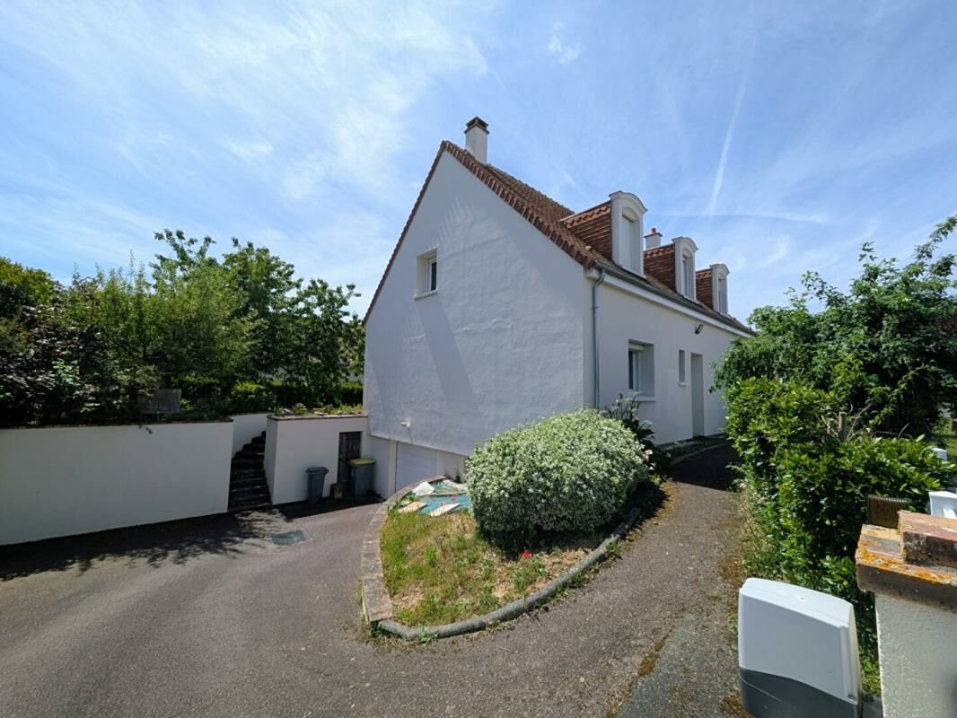 Maison à vendre, 127m², Saint-Contest