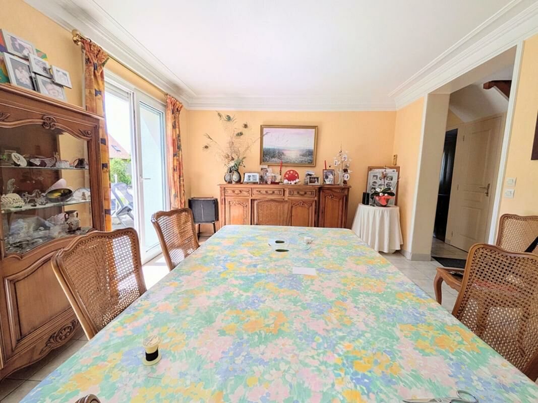 Maison à vendre, 127m², Saint-Contest