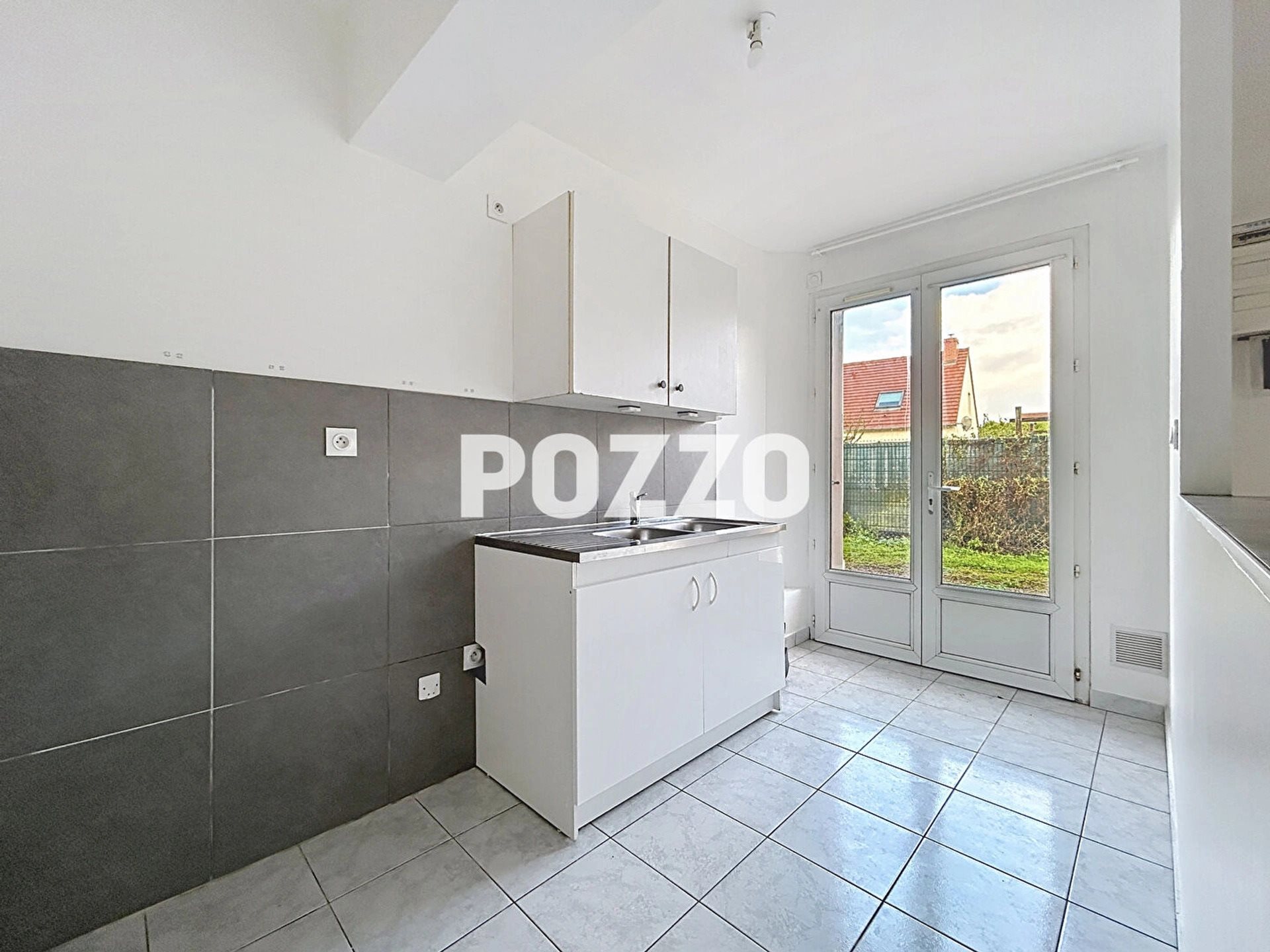 Appartement à louer, 41m², Castine-en-Plaine