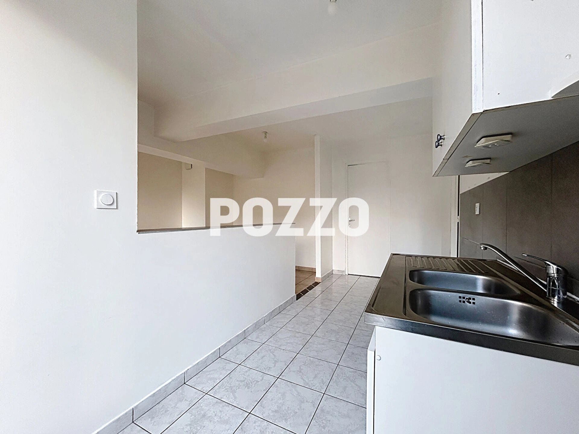 Appartement à louer, 41m², Castine-en-Plaine