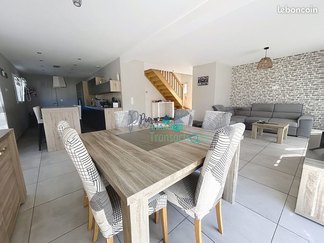 Maison à vendre, 137m², Lillebonne