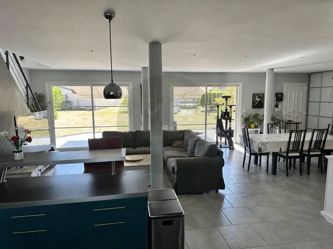 Maison à vendre, 174m², Vironvay
