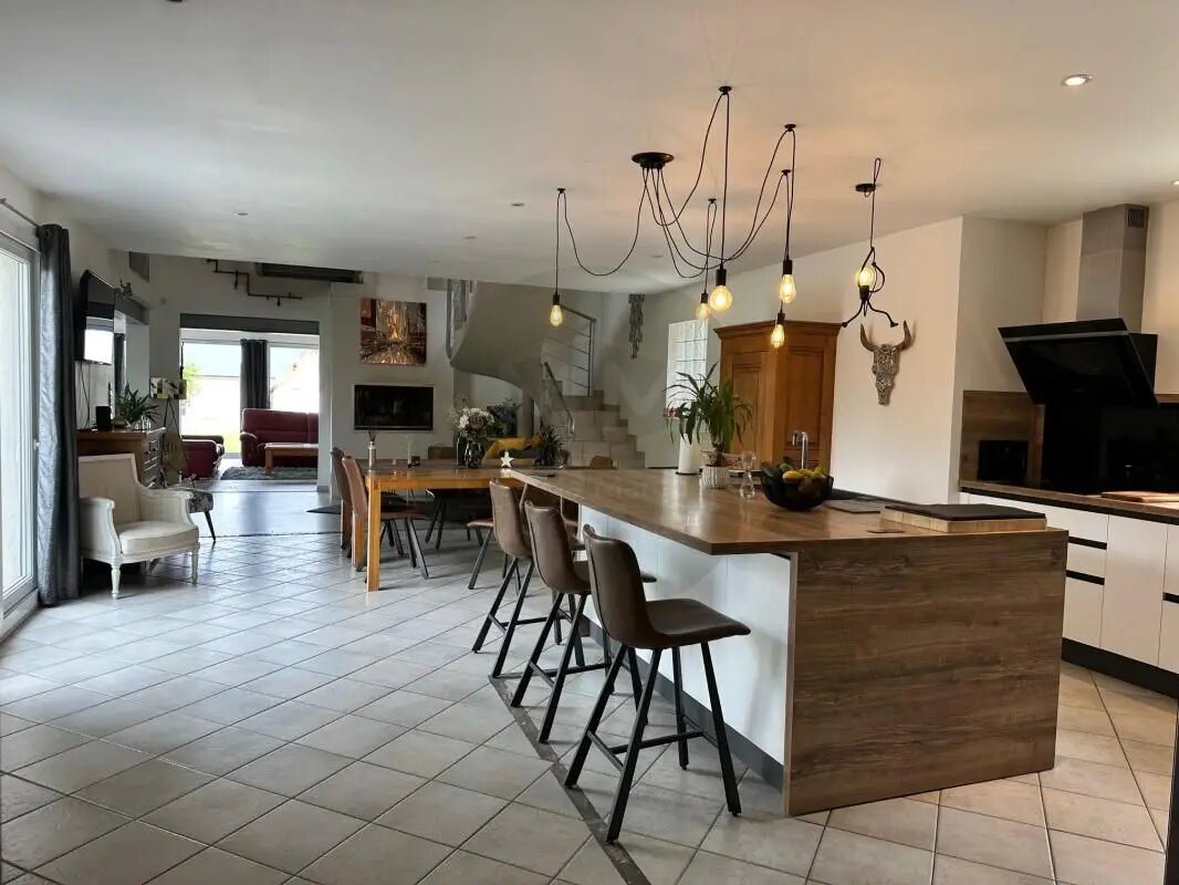Maison à vendre, 240m², Vironvay