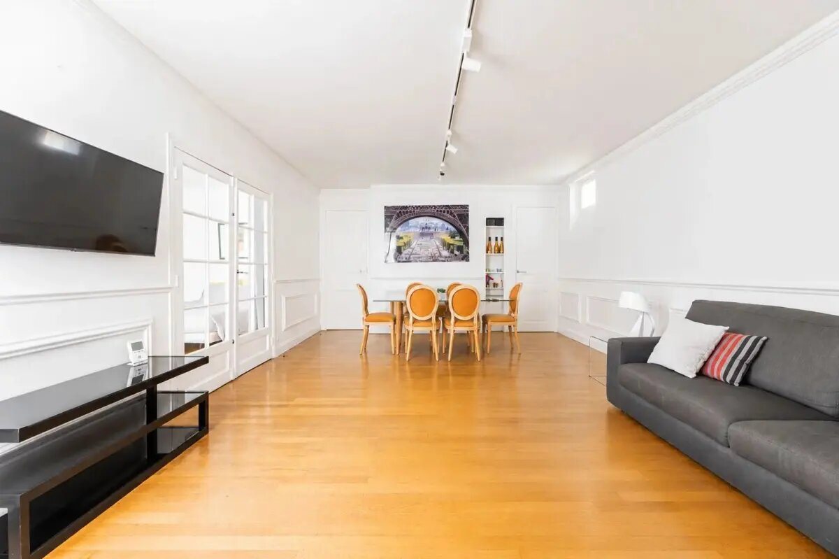Appartement à louer, 93m², Paris 8ème
