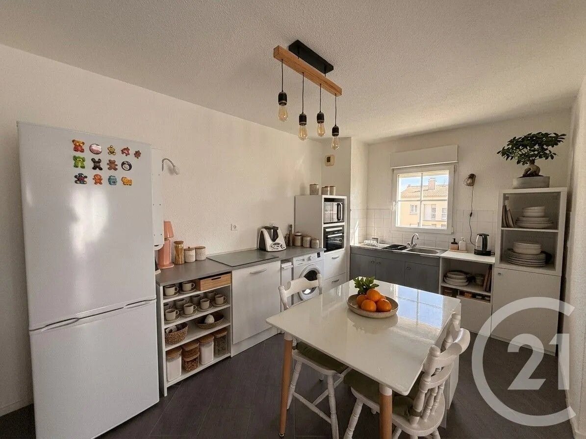 Appartement à louer, 72m², La Vèze