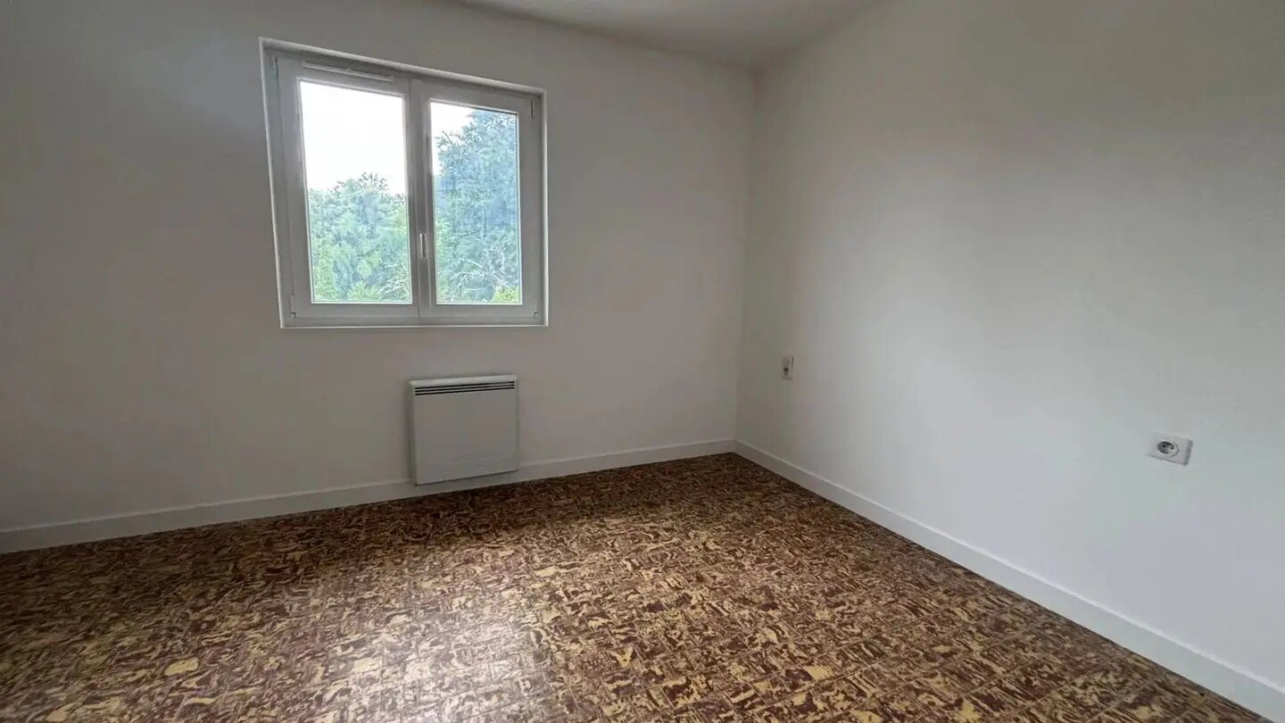 Appartement à louer, 81m², Branges
