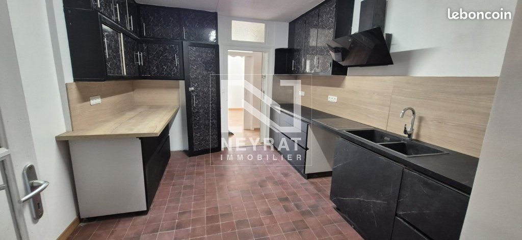 Appartement à louer, 74m², Autun